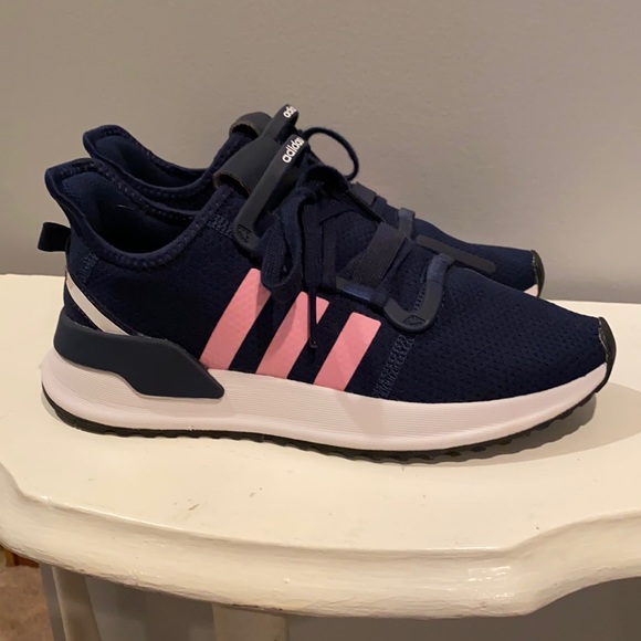 adidas Shoes - Adidas Originals U Path Run Shoes